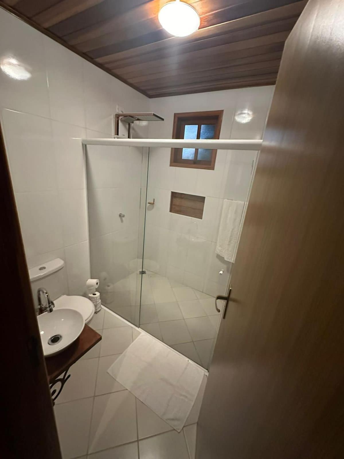 Pousada Camping E Restaurante Vila Dos Arcanjos ボカイーナ・デ・ミナス エクステリア 写真