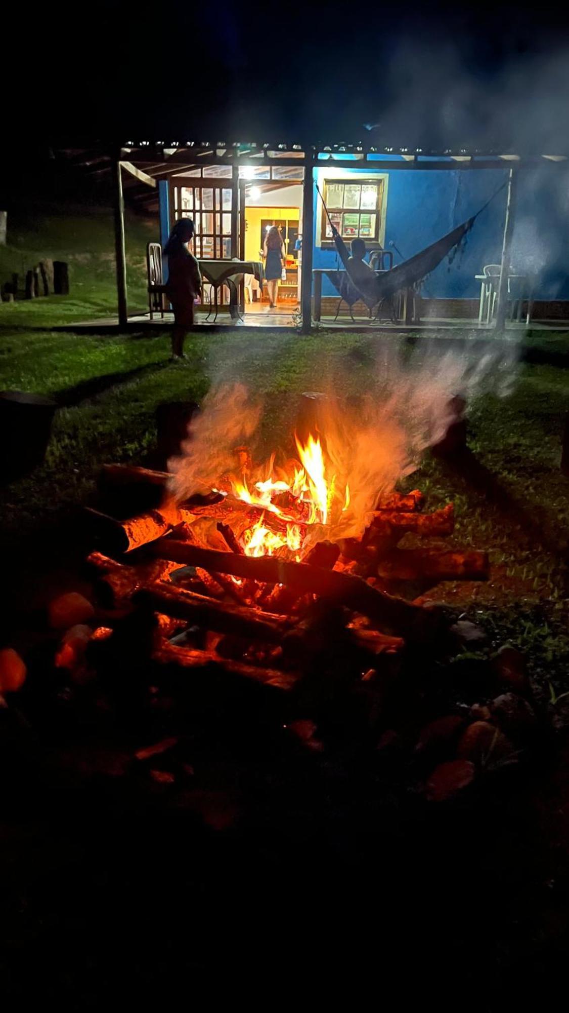 Pousada Camping E Restaurante Vila Dos Arcanjos ボカイーナ・デ・ミナス エクステリア 写真